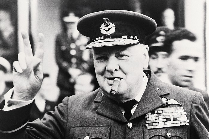 Winston Churchill: Estratégias de Negociação entre a Retórica, o Realismo e a Resiliência